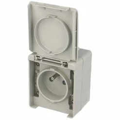 Prise De Courant 16A 2P+T Efapel étanche